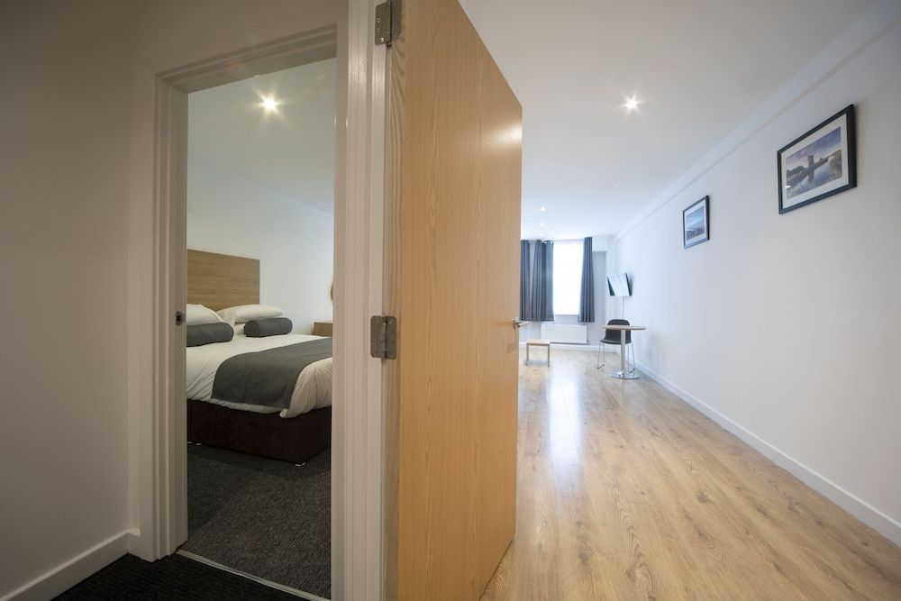 Wellington Apartments 2 Bedroom Apartment for 3 guests 3