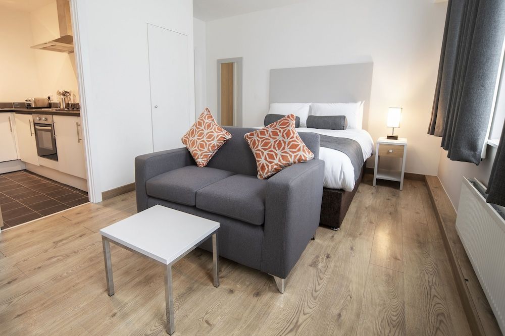 Wellington Apartments Studio 2