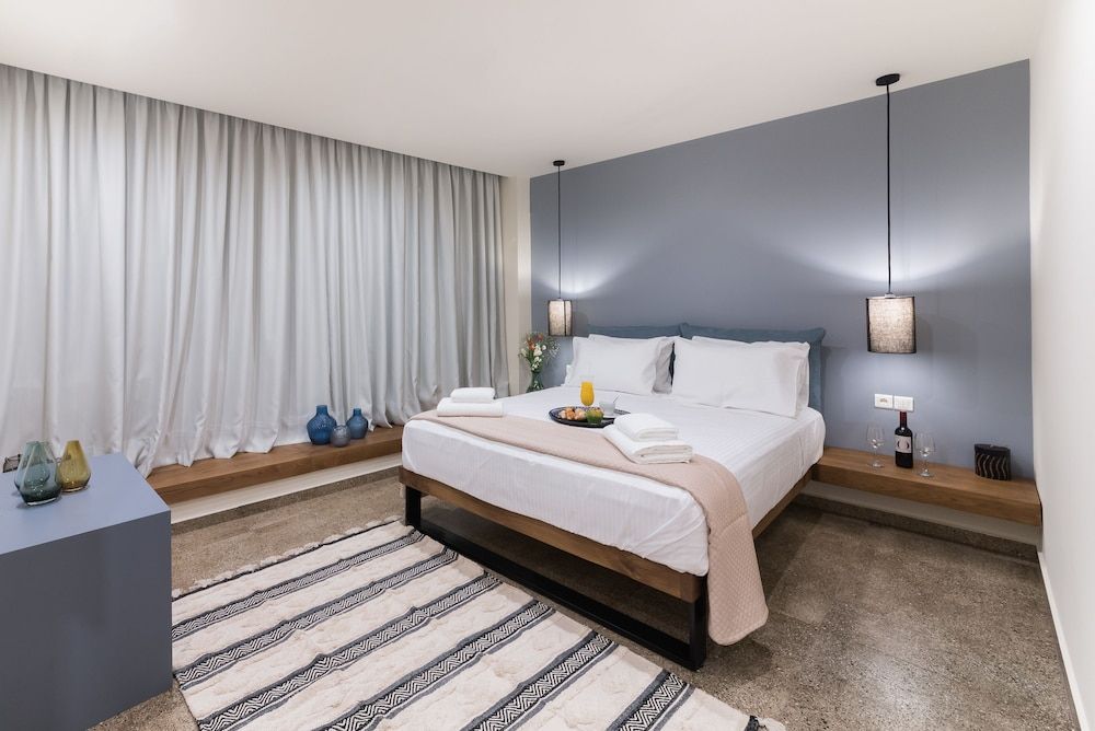 Ciel Living Athens Deluxe Double Room, City View