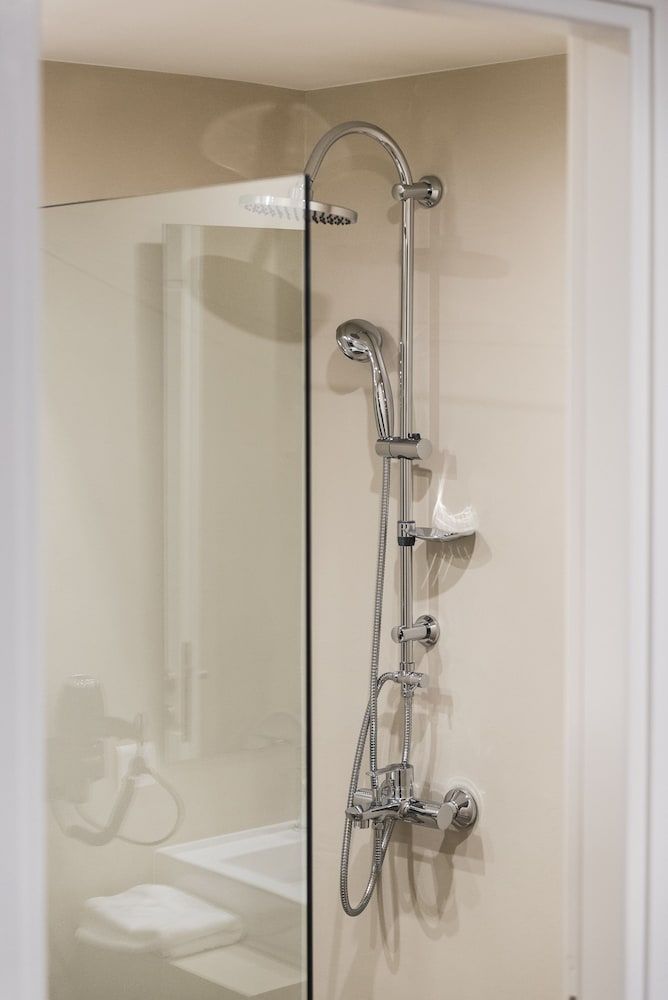 Ciel Living Athens Deluxe Double Room, City View 12