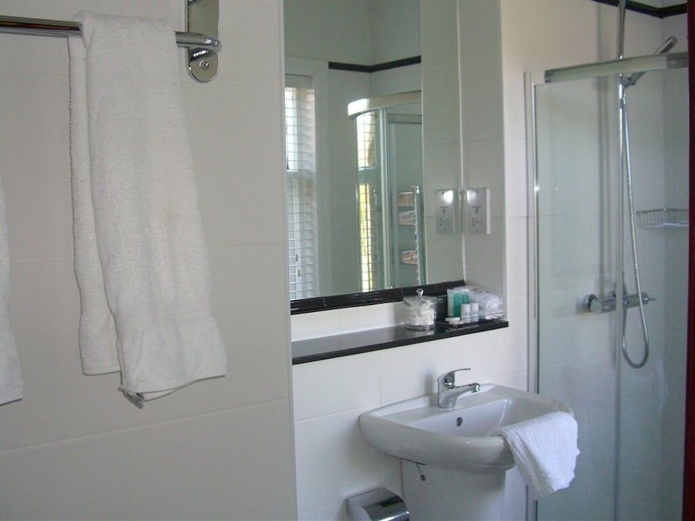 Ash Farm Country Guest House Double Room, Ensuite (Four Poster) 2