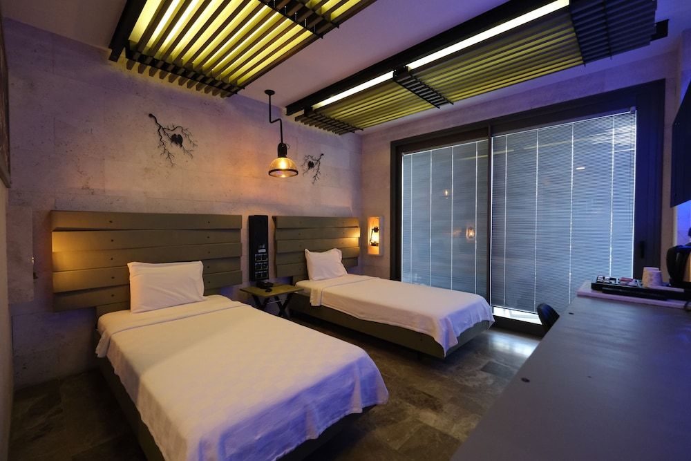 Kosa Otel Çeşme Deluxe Twin Room 4
