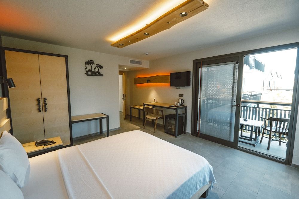 Kosa Otel Çeşme DELUXE BAHÇE MANZARALI 4