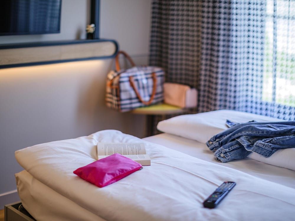 Studio, Multiple Beds