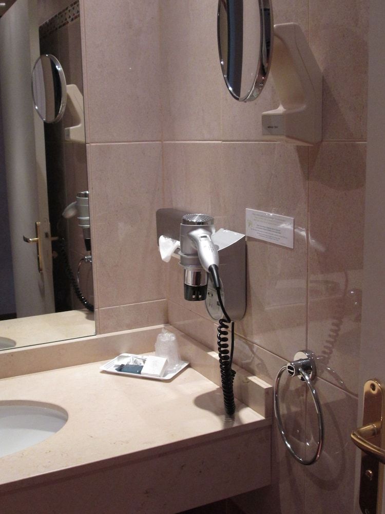 Hôtel Ariane Comfort Double Room 9