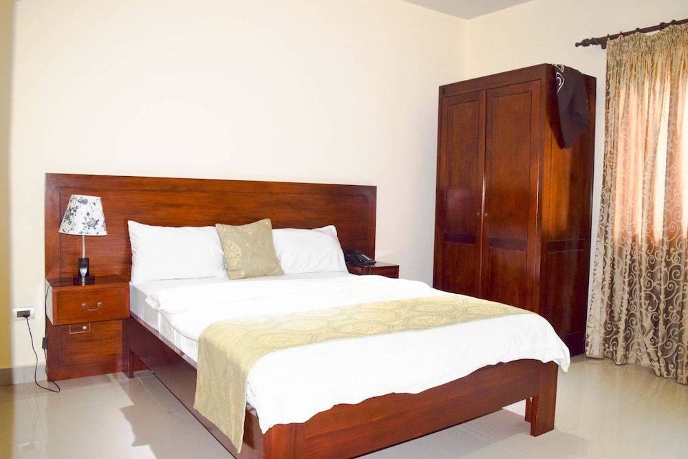 The Cape Hotel Standard Room 4