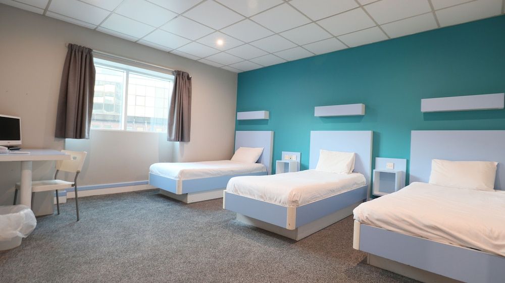 Citrus Hotel Cardiff by Compass Hospitality Triple Room