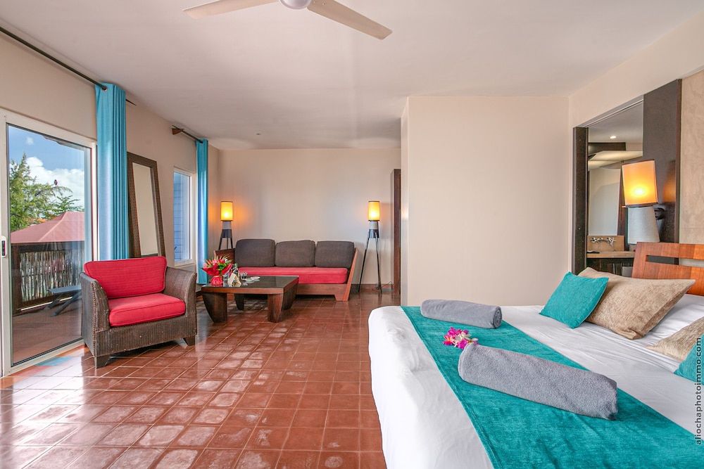 Apartment, 2 Bedrooms, Connecting Rooms, Partial Sea View