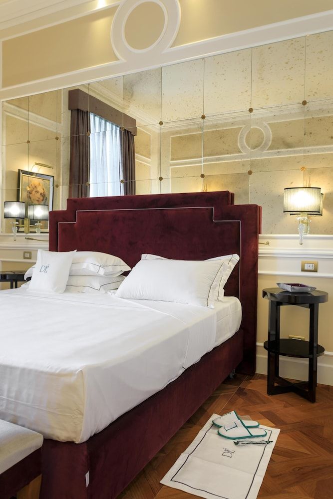 Deluxe Room, 1 King Bed, Sea View