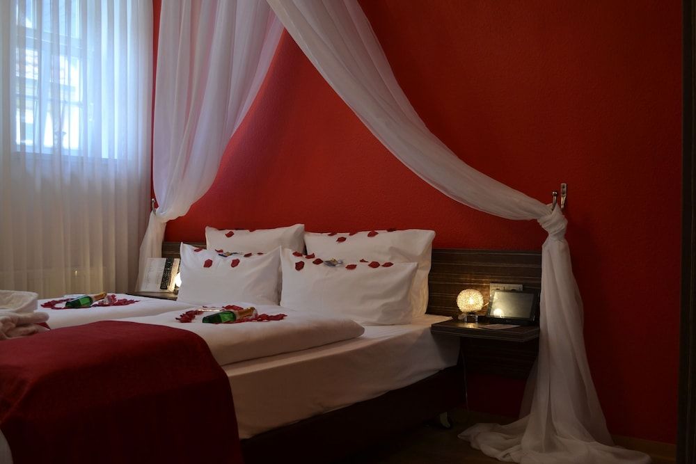 Altstadthotel Arte Standard Room (Theme Room)