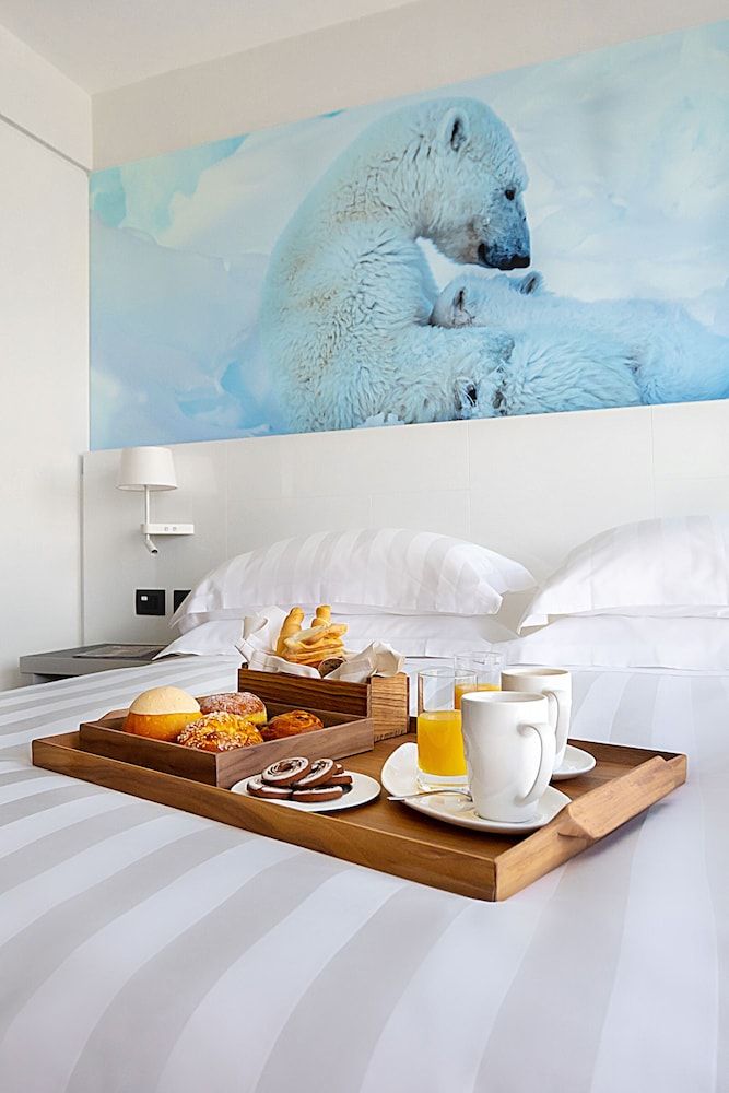 Life Hotel Deluxe Double or Twin Room 2