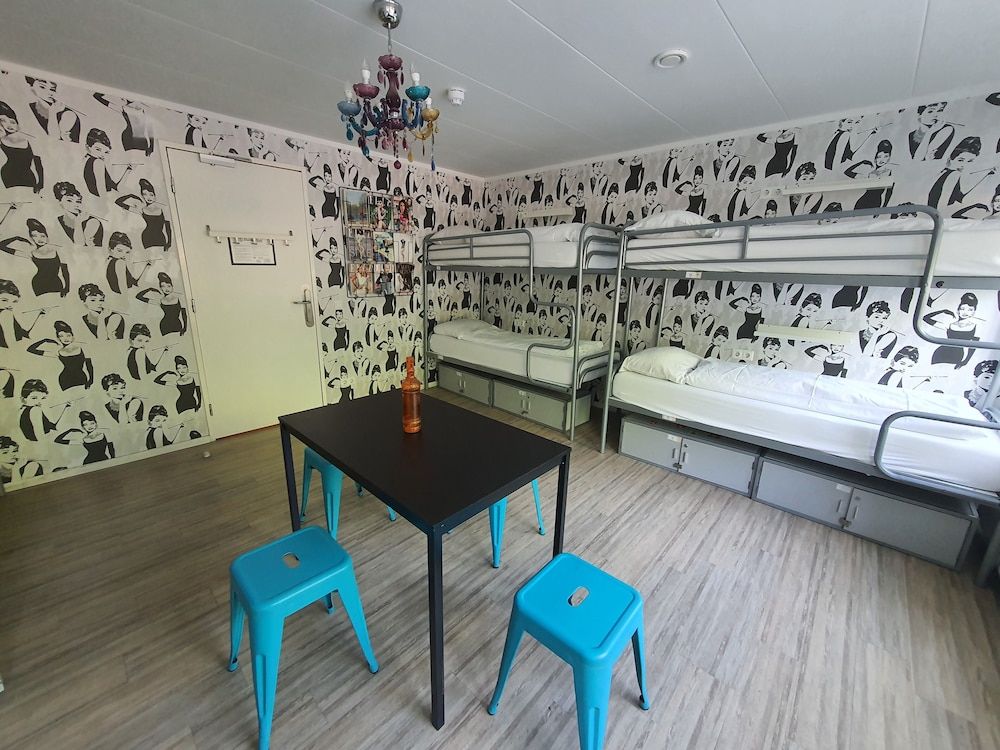 undefined Dutchies Hostel 2