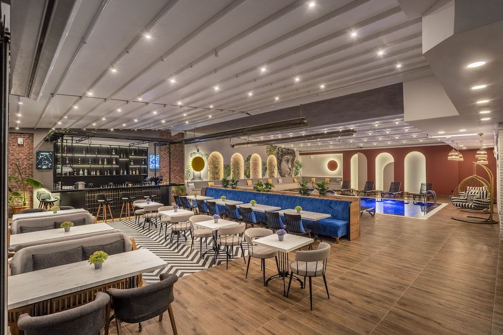 undefined Rodinn Park Hotel 10