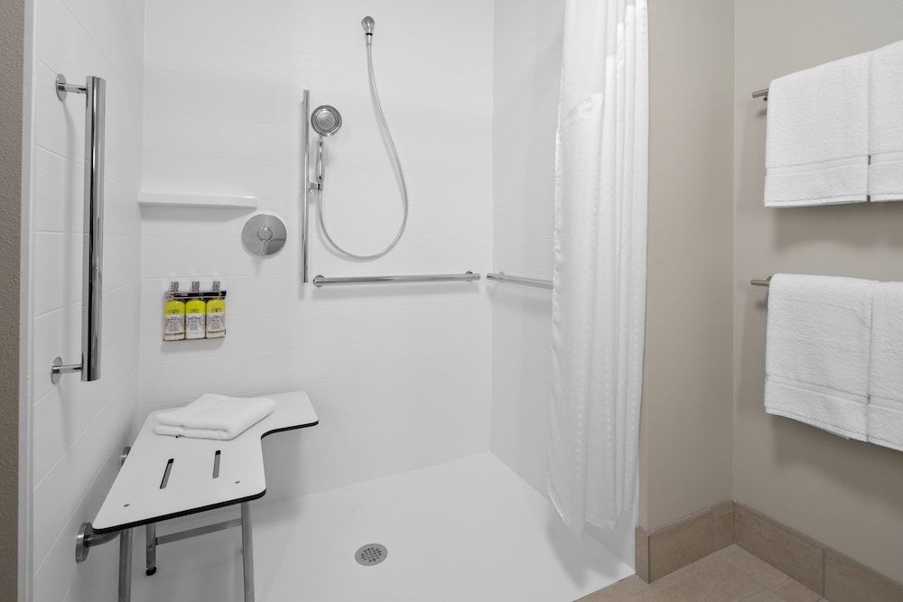 Suite, 1 King Bed, Mobility Accessible (Roll-In Shower)