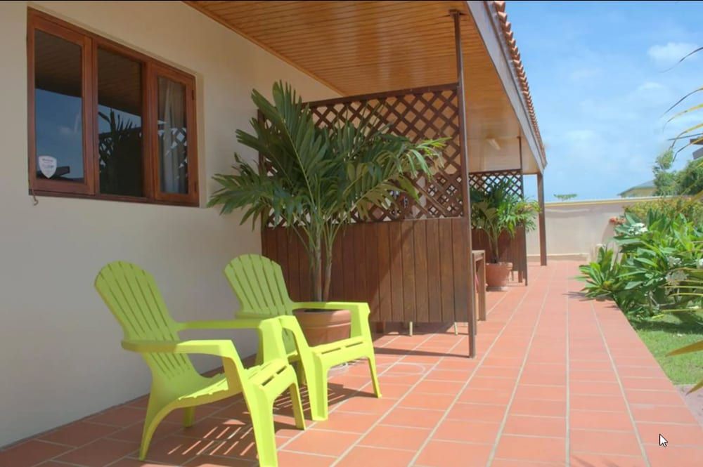 Pauline's Apartments Aruba Standard Studio 9