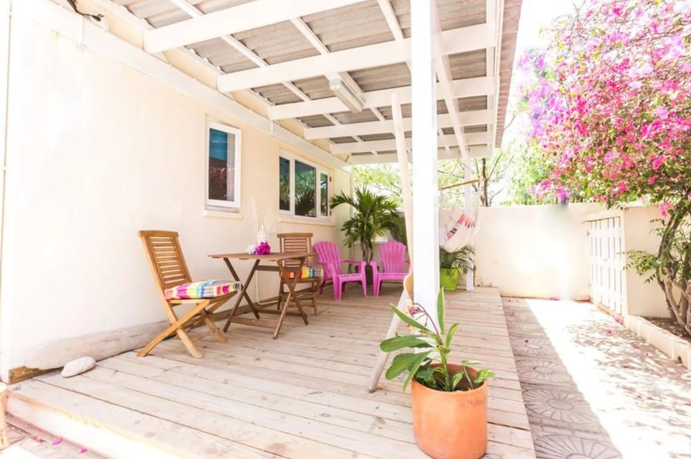 Pauline's Apartments Aruba Standard, 1 Bedroom Apartment 9