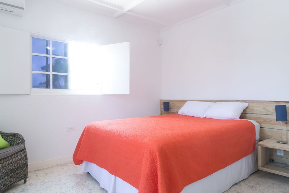 2-Bedroom Vacation House