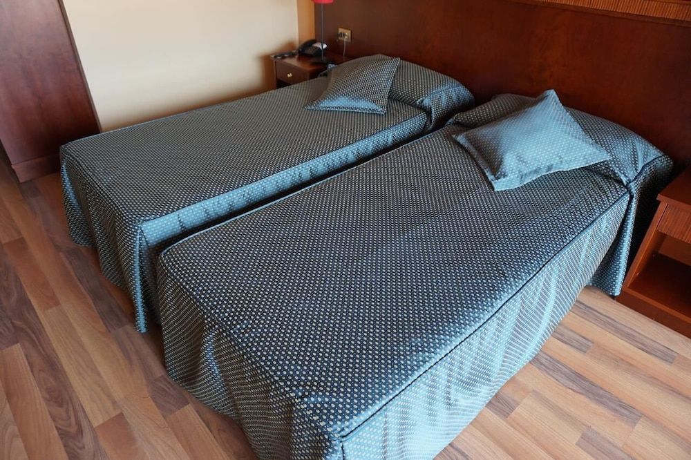 Parco Tirreno Residence Standard Twin Room, Ensuite 5