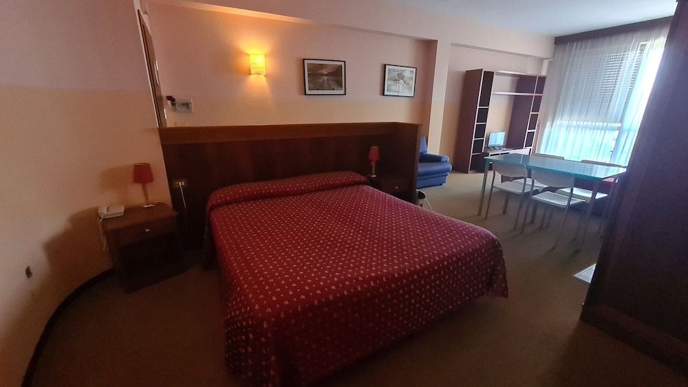 Parco Tirreno Residence Basic Triple Room, Ensuite 2