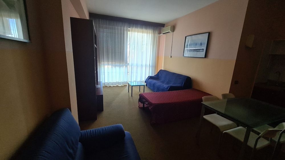 Parco Tirreno Residence Basic Triple Room, Ensuite