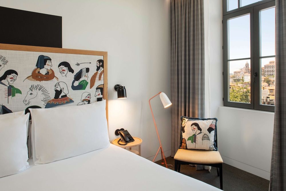 Se Catedral Hotel Porto, Tapestry Collection By Hilton Room, 1 King Bed 4