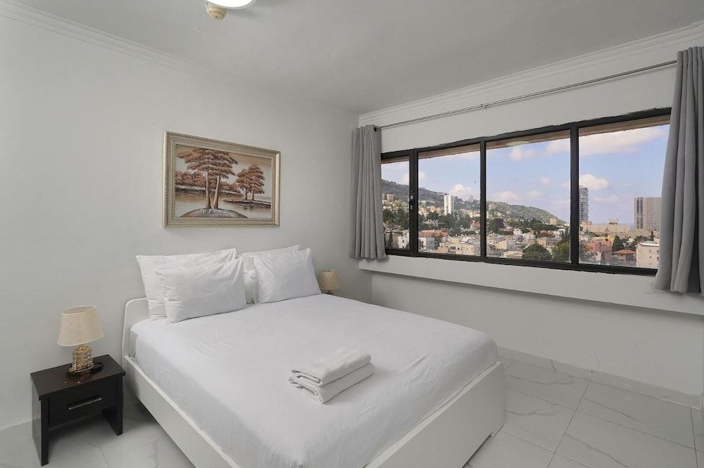 Haifa Tower Hotel Deluxe Room, City View 41