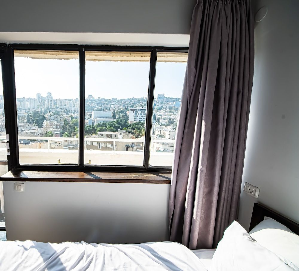 Haifa Tower Hotel Deluxe Room, City View 32