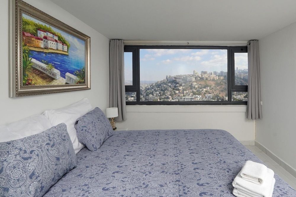 Haifa Tower Hotel Deluxe Room, City View 54