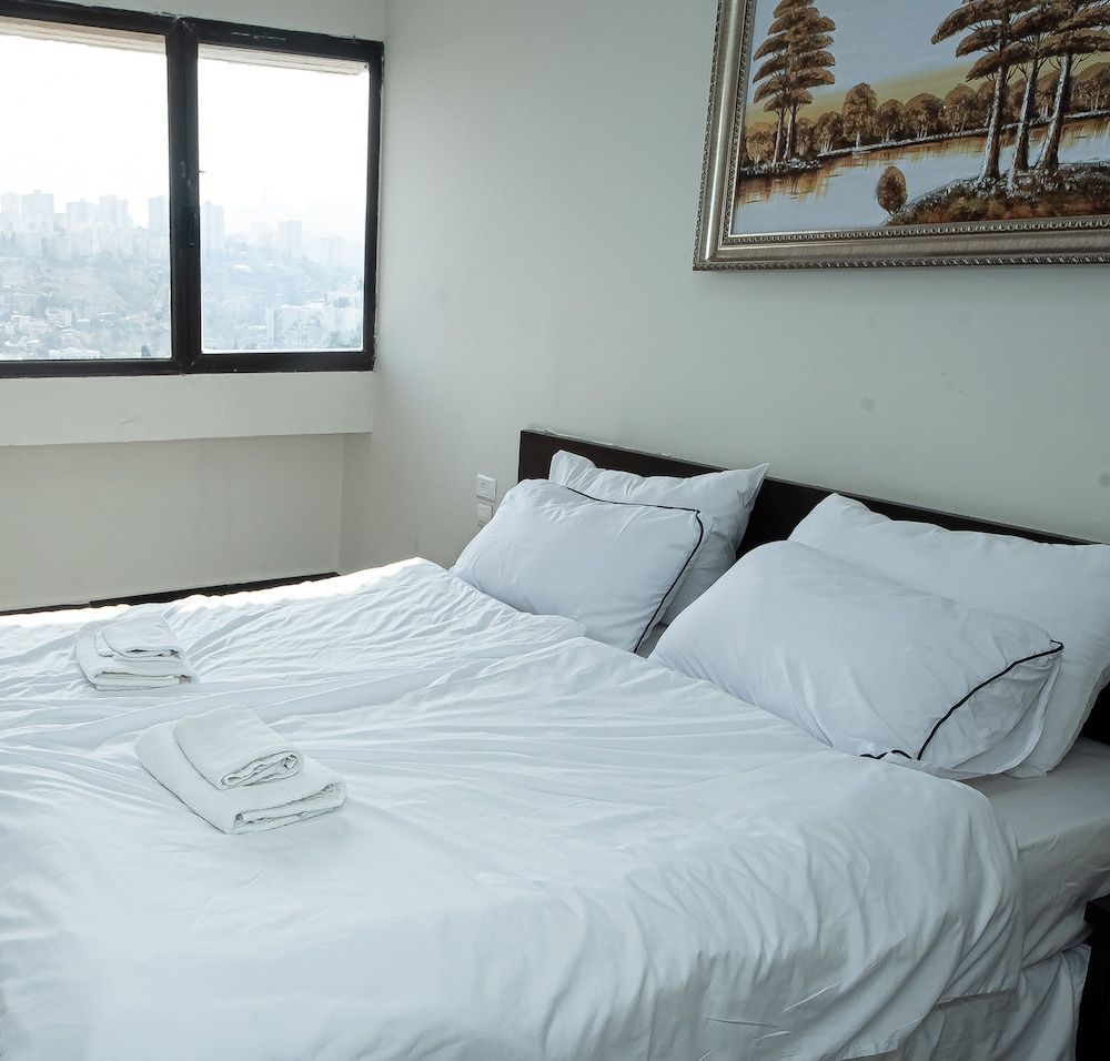 Haifa Tower Hotel Deluxe Room, City View 24