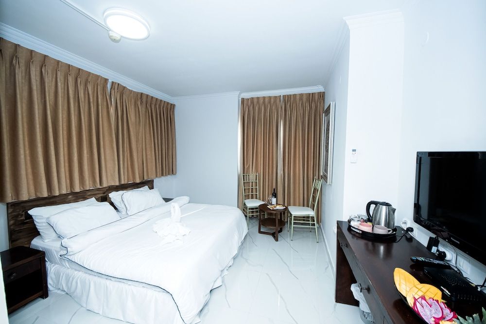 Haifa Tower Hotel Deluxe Room, City View 2