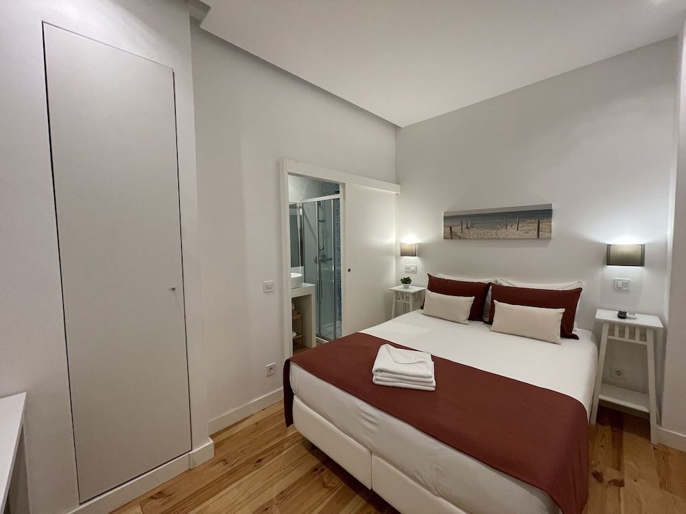 Economy Double Room (Interior)