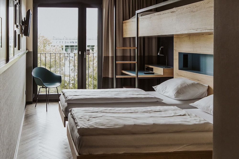 undefined Schulz Hotel Berlin Wall at the East Side Gallery 3