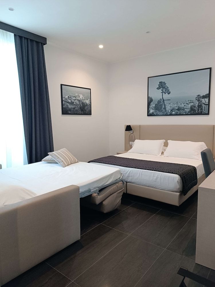 Best Western Hotel dei Mille Superior Room, 1 King Bed, Non Smoking (with Single Sofabed) 2