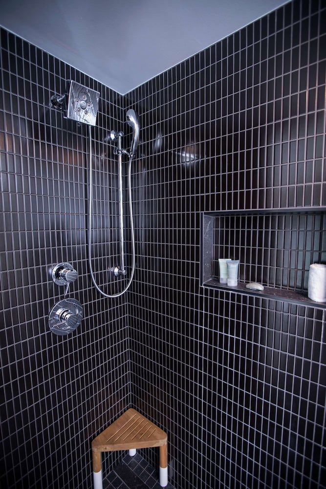 The Sound Hotel Seattle Belltown, Tapestry Collection by Hilton Room, 1 King Bed 7