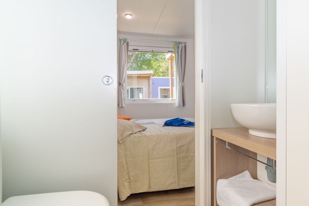 Superior Mobile Home, 2 Bedrooms