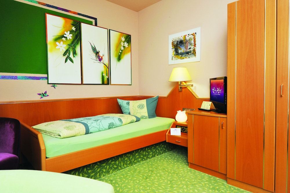 Classic Single Room