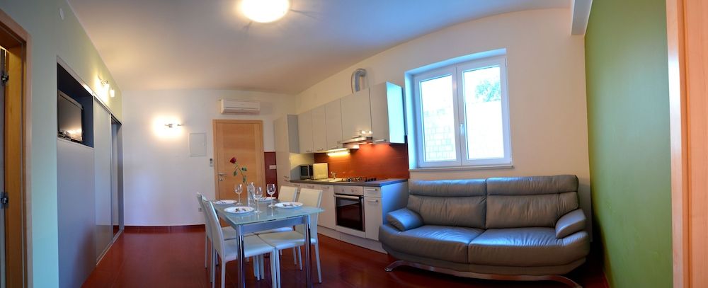 Apartment, 2 Bedrooms, Terrace, Park View