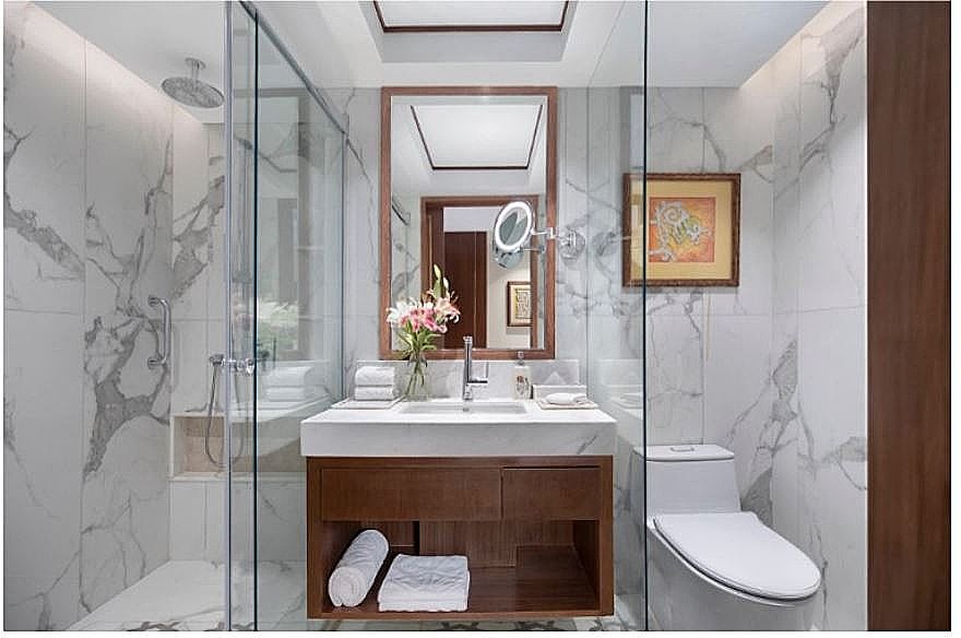 Deluxe Room Twin Bed with 15 percent savings on F&B, Spa and Laundry.