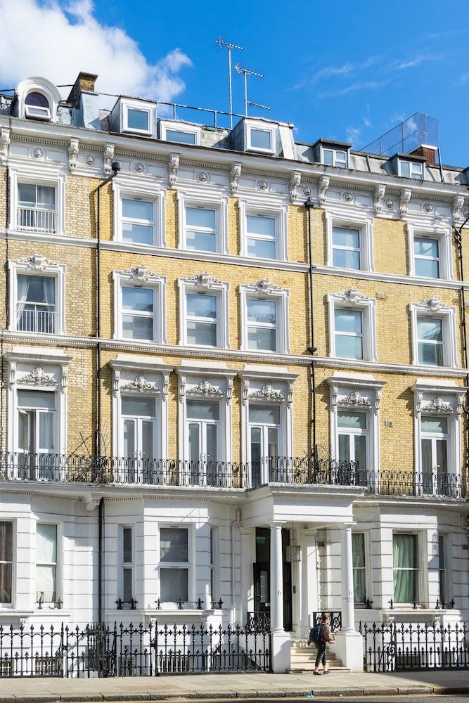 undefined The Knaresborough by Nestor 2