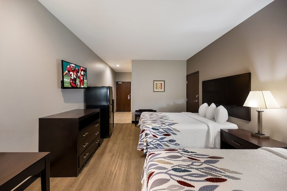 Red Roof Inn Pecos Superior Room, 2 Queen Beds (Smoke Free)