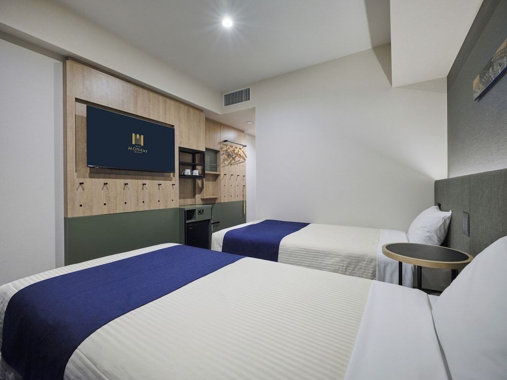 Deluxe Twin Room, Non Smoking (with SofaBed)