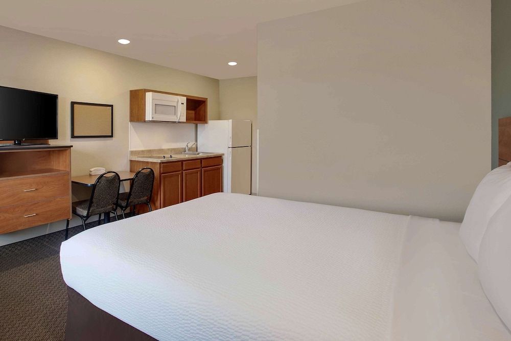 Room, 1 Queen Bed with Sofa bed, Accessible, Non Smoking