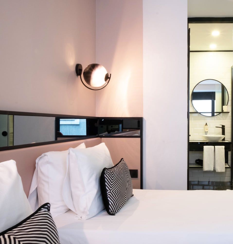 The Westist Hotel & Spa Economy Double Room 2