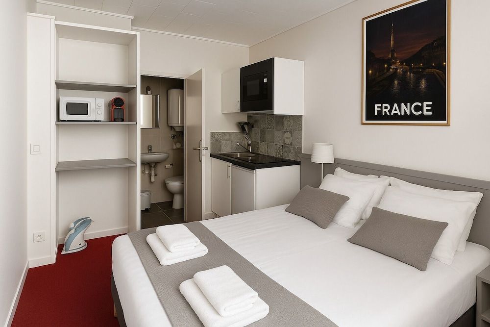 undefined Hôtel du Parc Montsouris 3