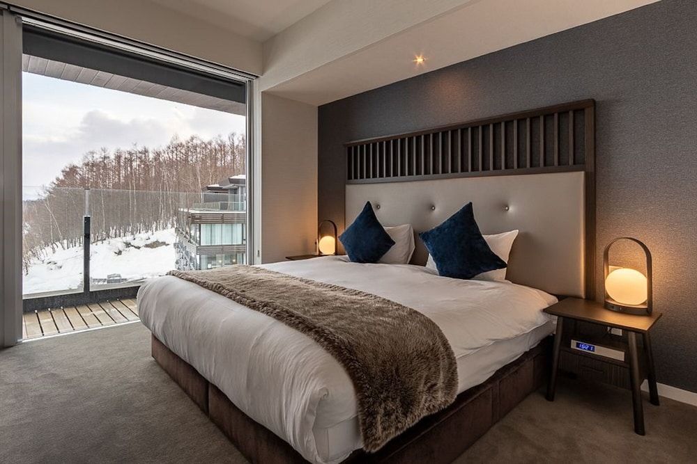 3 Bedroom Yotei Panorama Penthouse Suite