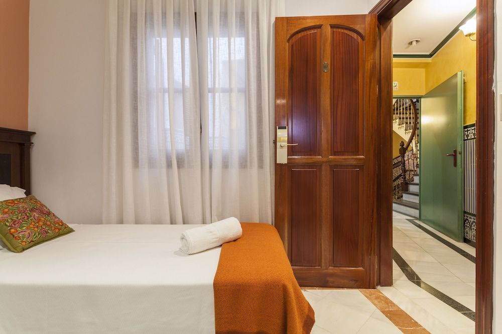 undefined Hotel Baco 8