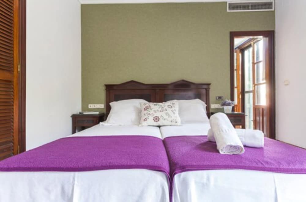 Hotel Baco Twin Room, 2 Twin Beds 2