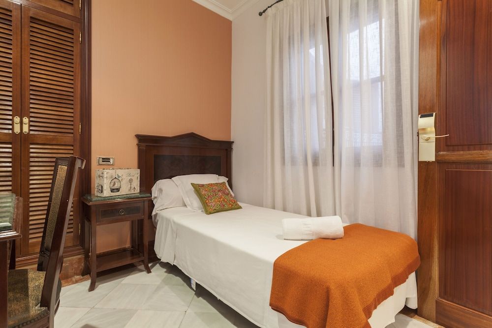 undefined Hotel Baco 9