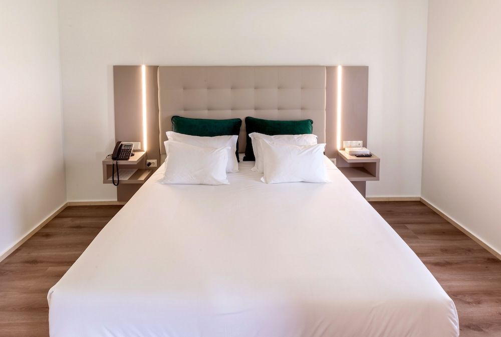 Oporto Airport & Business Hotel Premium Suite 2