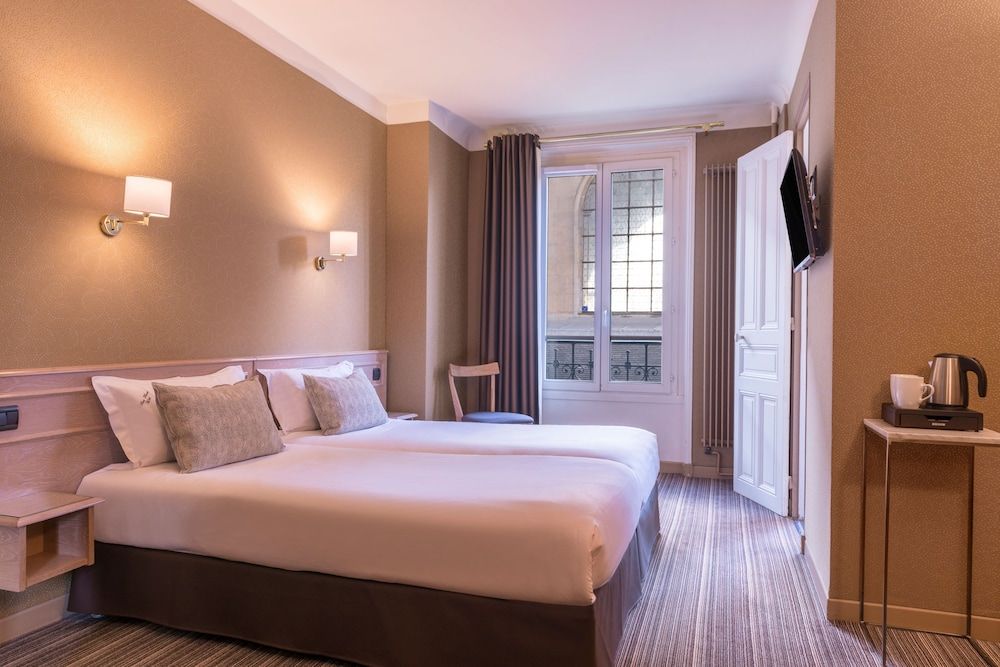 Paris France Superior Twin Room 2